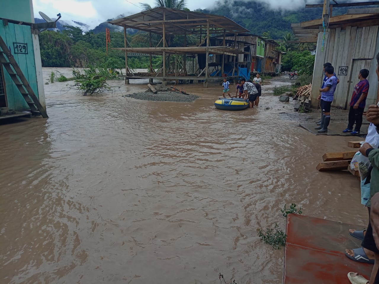 Vraem: Lluvias e inundaciones afectan a centros poblados y comunidades nativas de la cuenca del río Ene 
