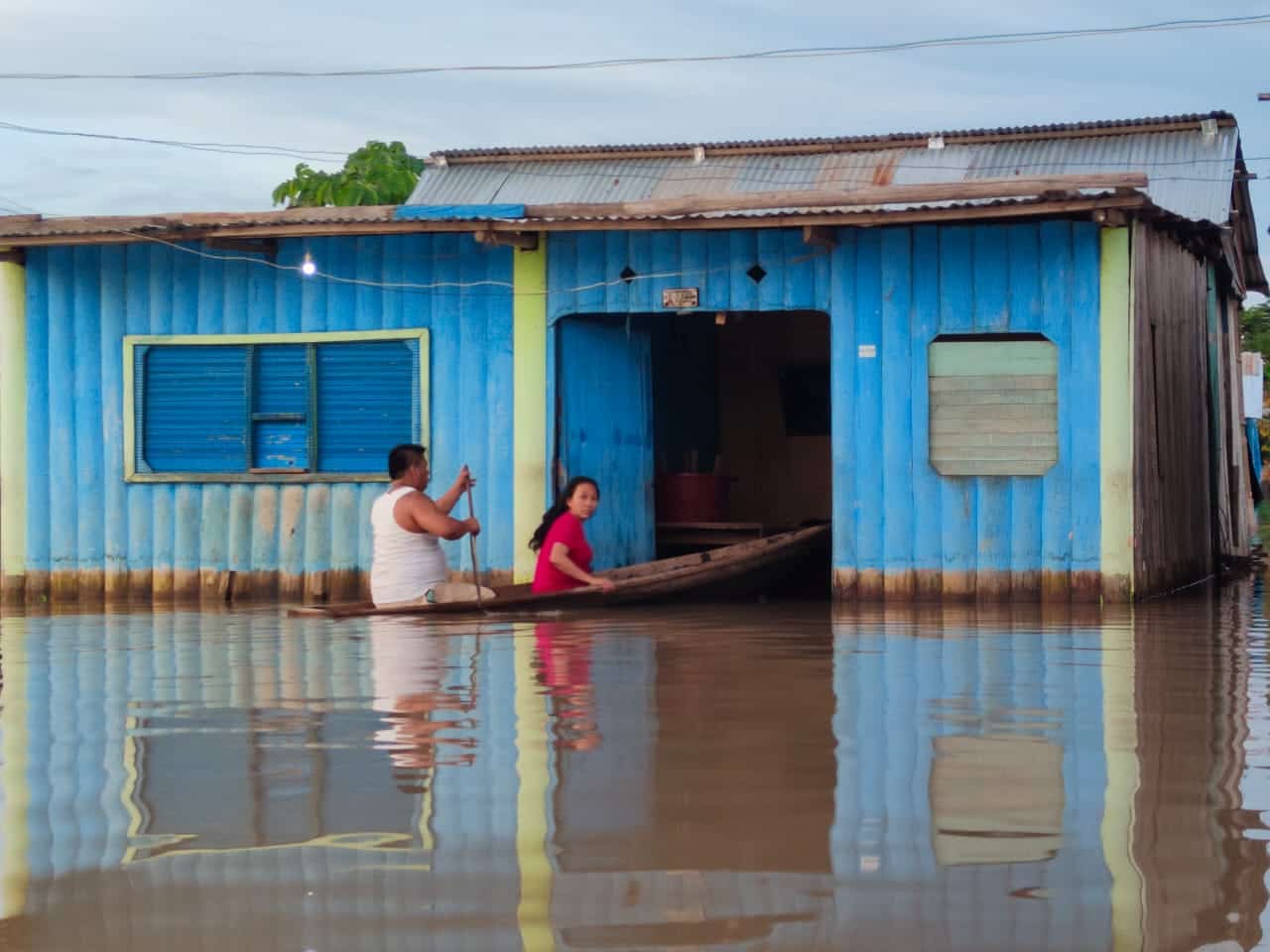 Intensas lluvias amenazan a más de 25 mil familias por desborde del río Ucayali