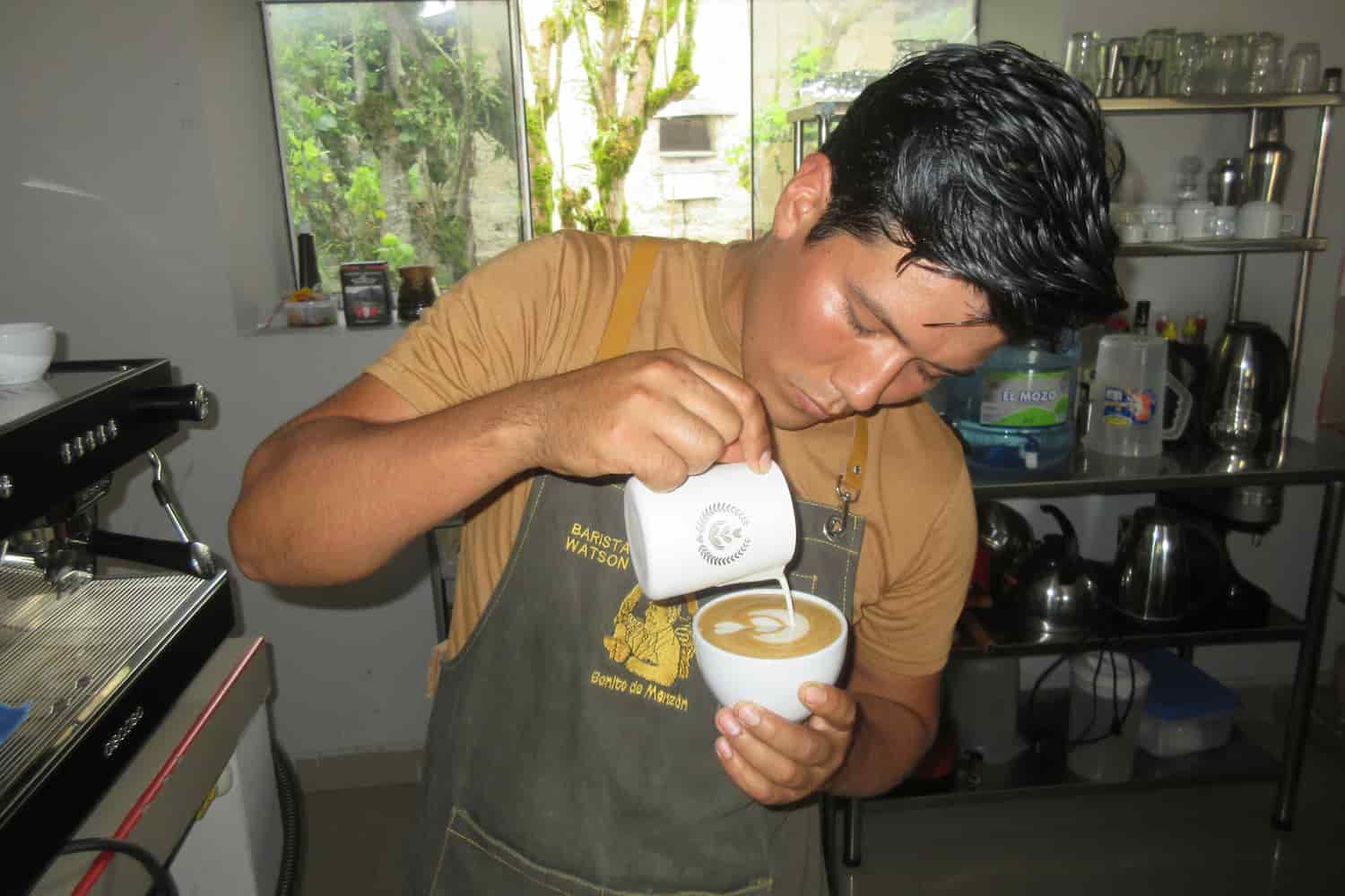 Watson Soto y su pasión por sacar adelante el café del valle del Monzón